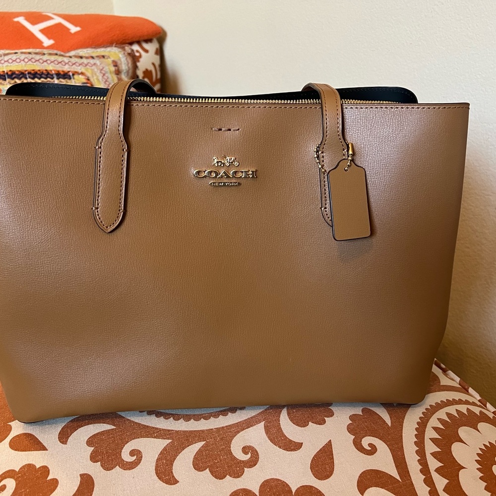 Coach work tote- camel